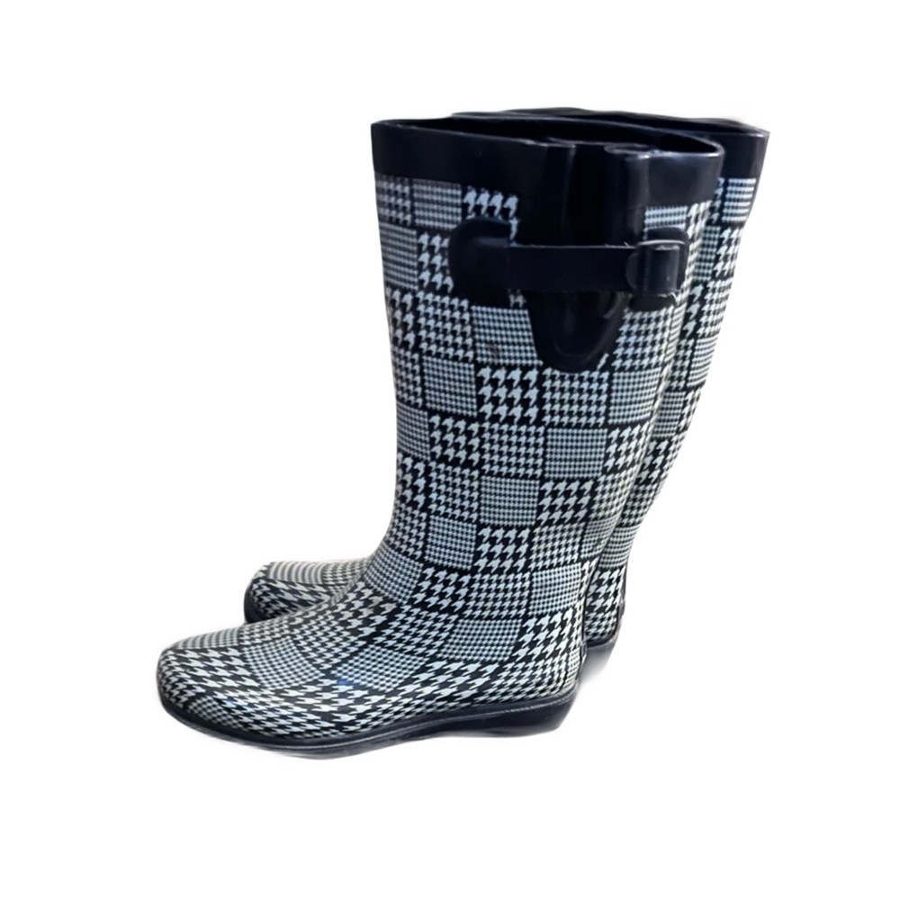 Stylish houndstooth & check Black and White Women's knee high Rain Boots Size 8